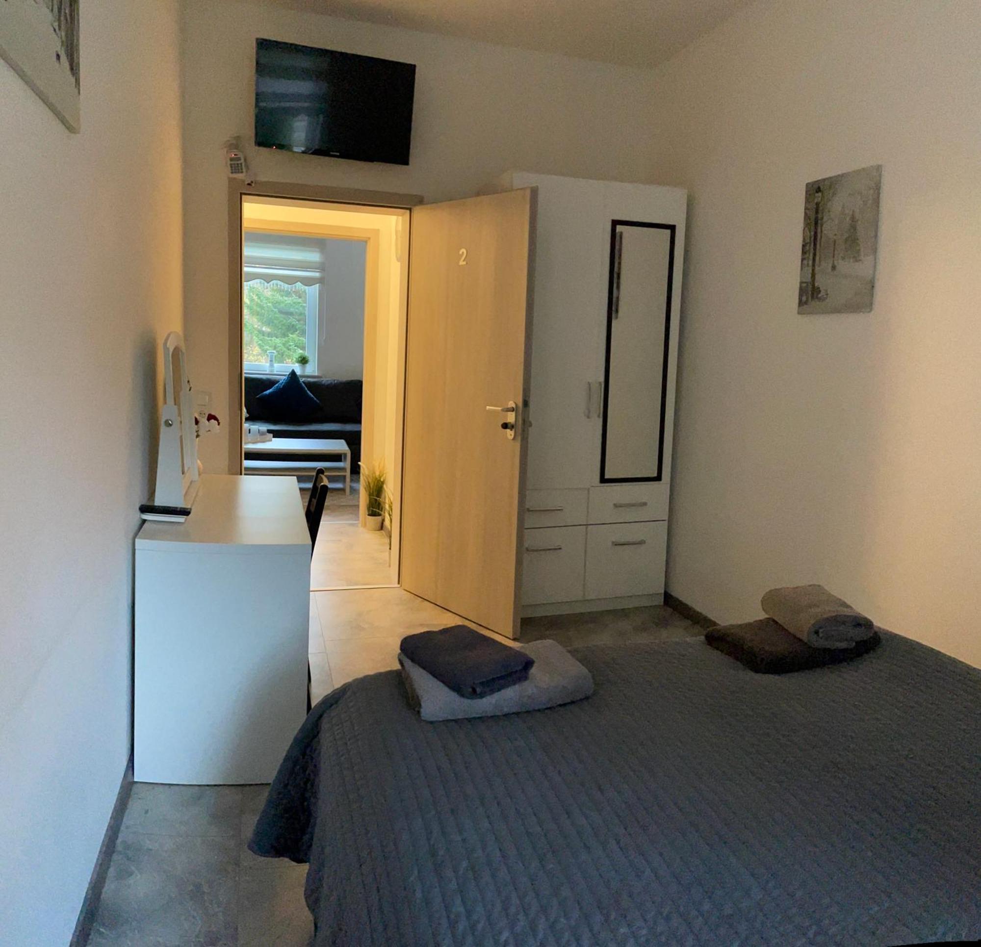 Werftstrasse 9A Aparthotel Kiel Buitenkant foto